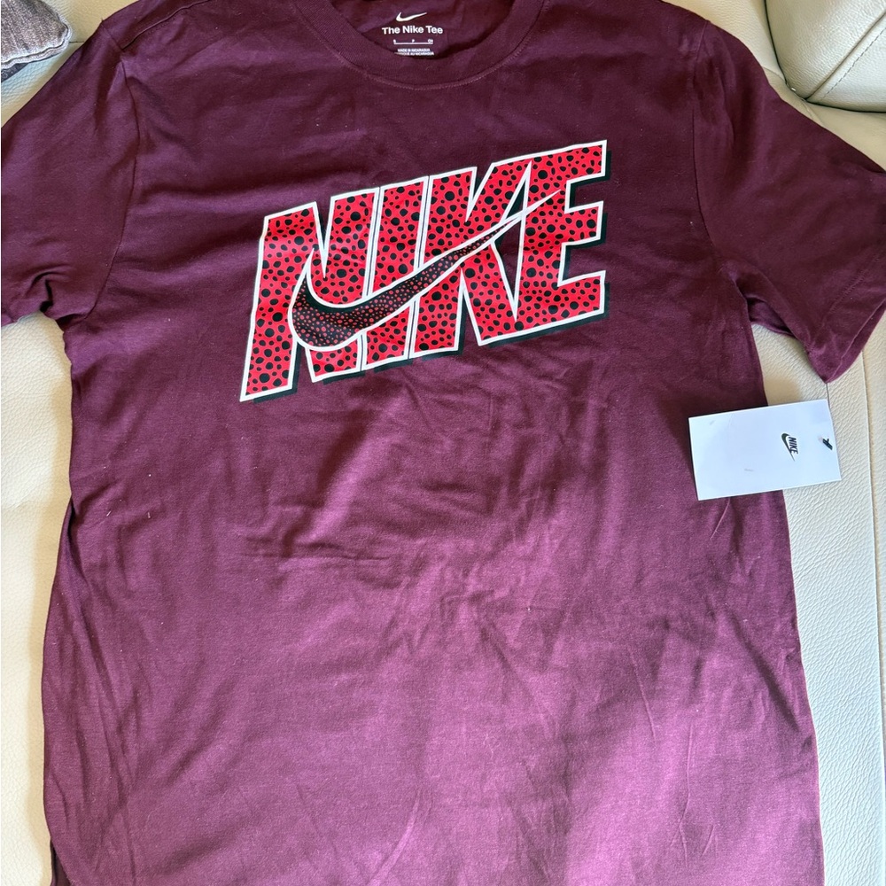Nike Red Short Sleeve Tee Athletic Shirt